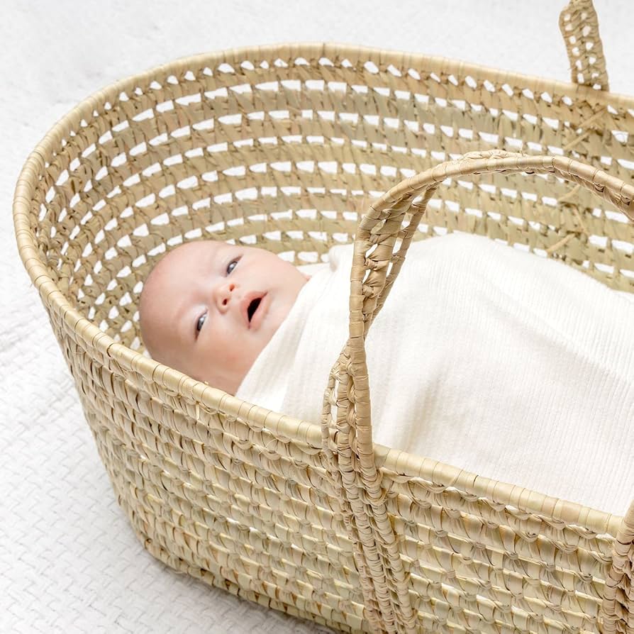 Moses Basket Baby Bassinet – Portable Newborn Sleeping Bed