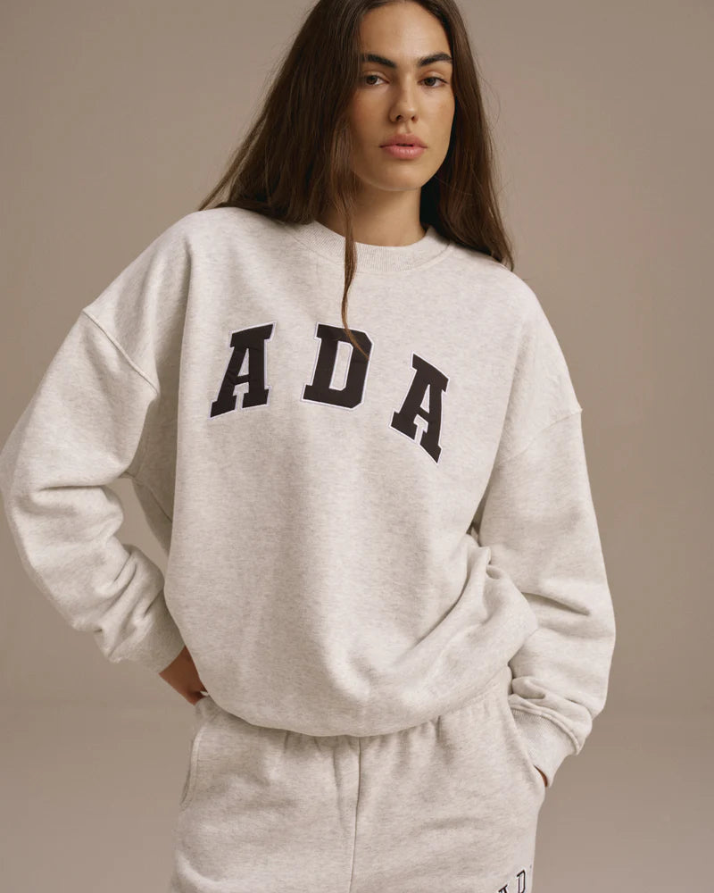 ADA Oversized Sweatshirt Light Grey Melange – Cozy Casual Pullover