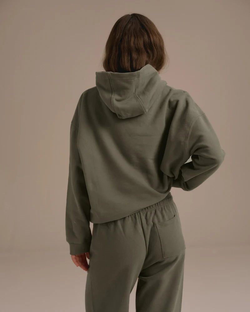 ADA Oversized Hoodie Olive Green – Relaxed Everyday Pullover
