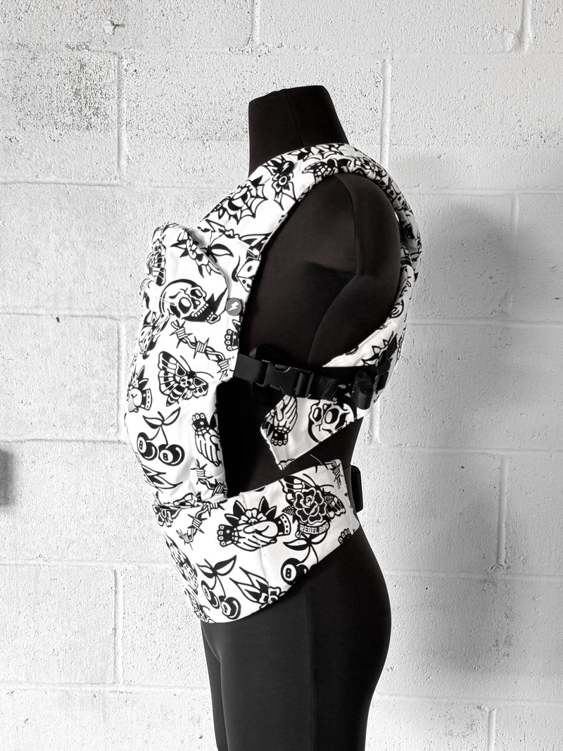 The Dahlia Carrier Bad Boy – Ergonomic Baby Carrier