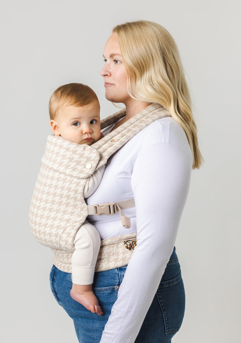 The Monarch Carrier – Houndstooth Stylish Baby Carrier