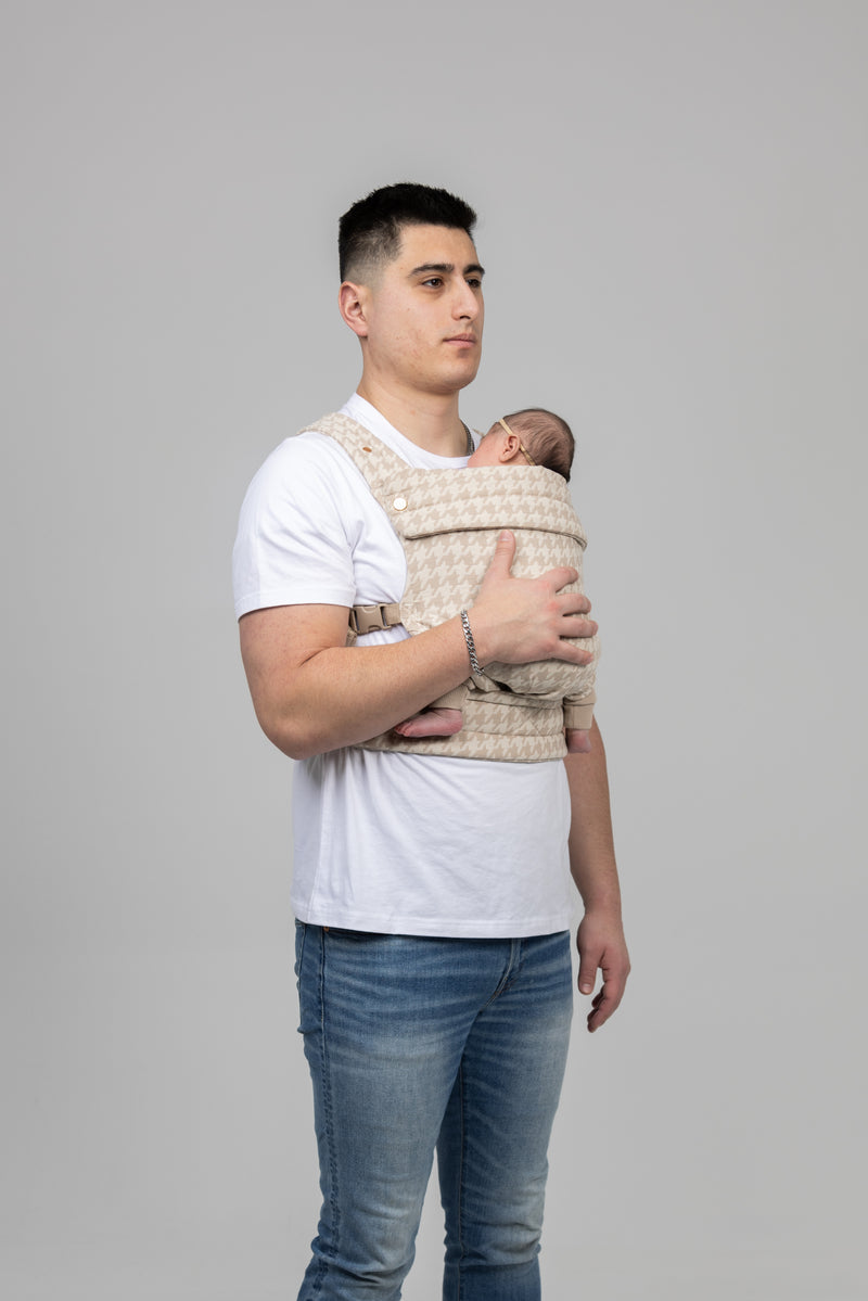 The Monarch Carrier – Houndstooth Stylish Baby Carrier