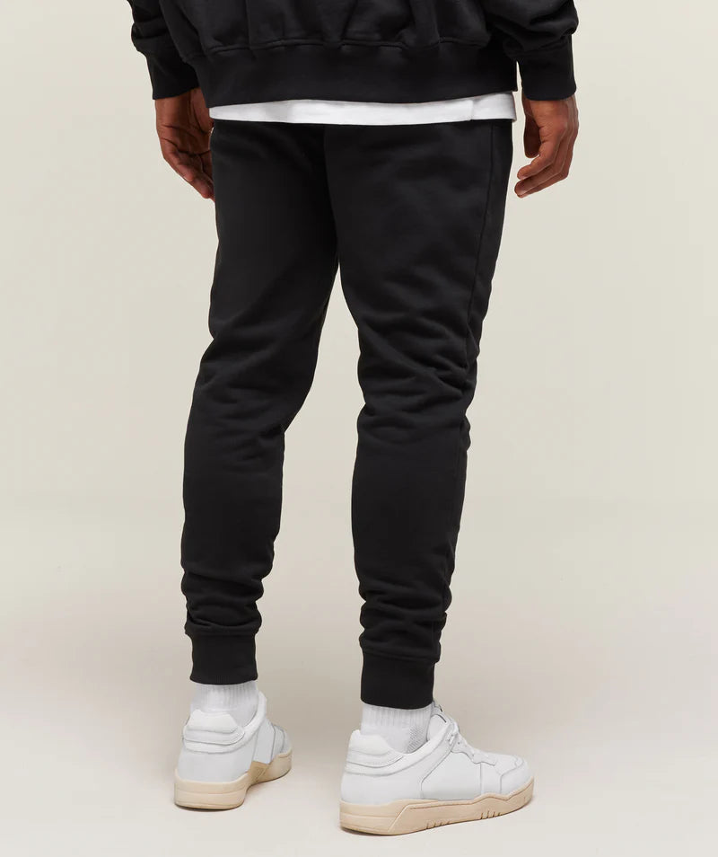 Gymshark Crest Joggers Black – Men’s Athletic Training Sweatpants