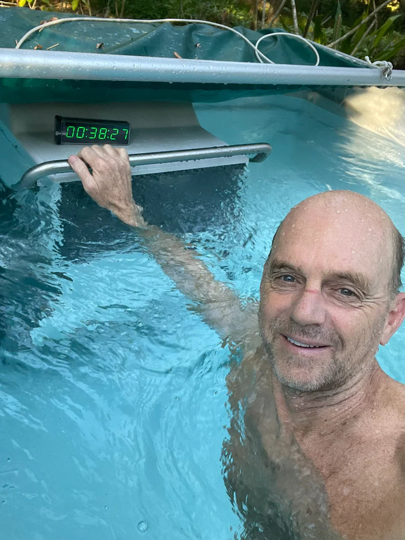 Swimnerd Personal Underwater Pace Clock with Free MP3 Player
