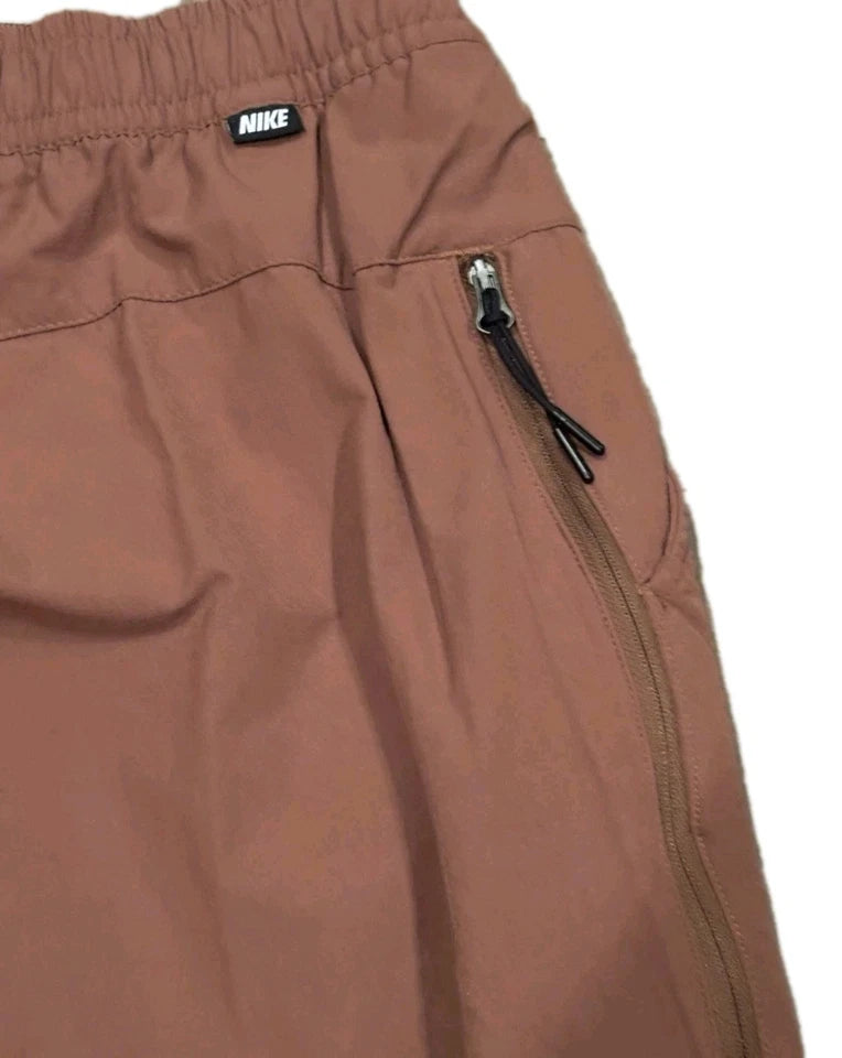 Nike NSW Tech Essentials Commuter Pants British Tan DM6621-281
