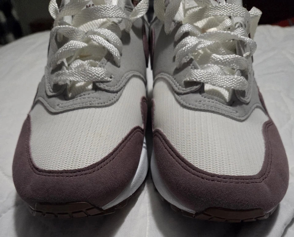 Nike Air Max 1 White Gray Smokey Mauve Women's Sneakers Size 9.5 New