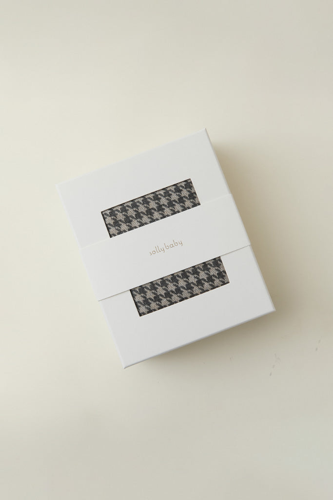 Stormy Houndstooth Wrap – Soft & Breathable Baby Carrier Wrap