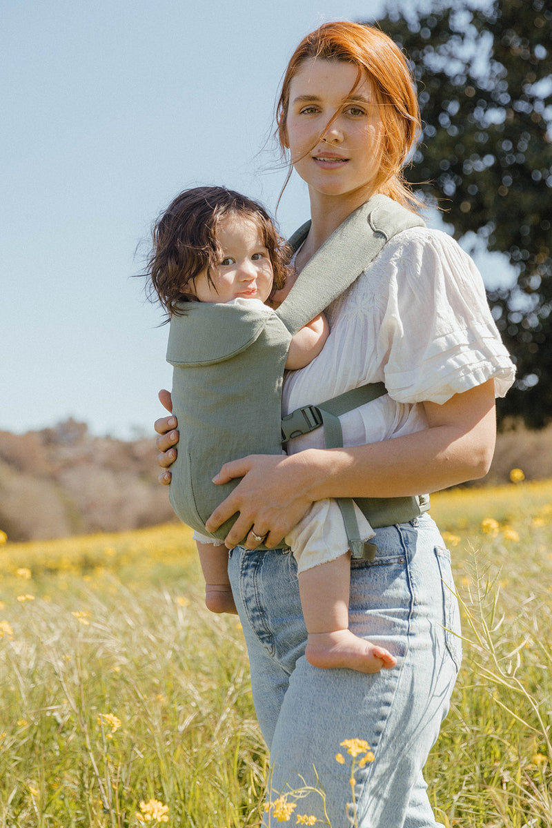 Acadian Aerial Carrier – Lightweight Ergonomic Baby Carrier