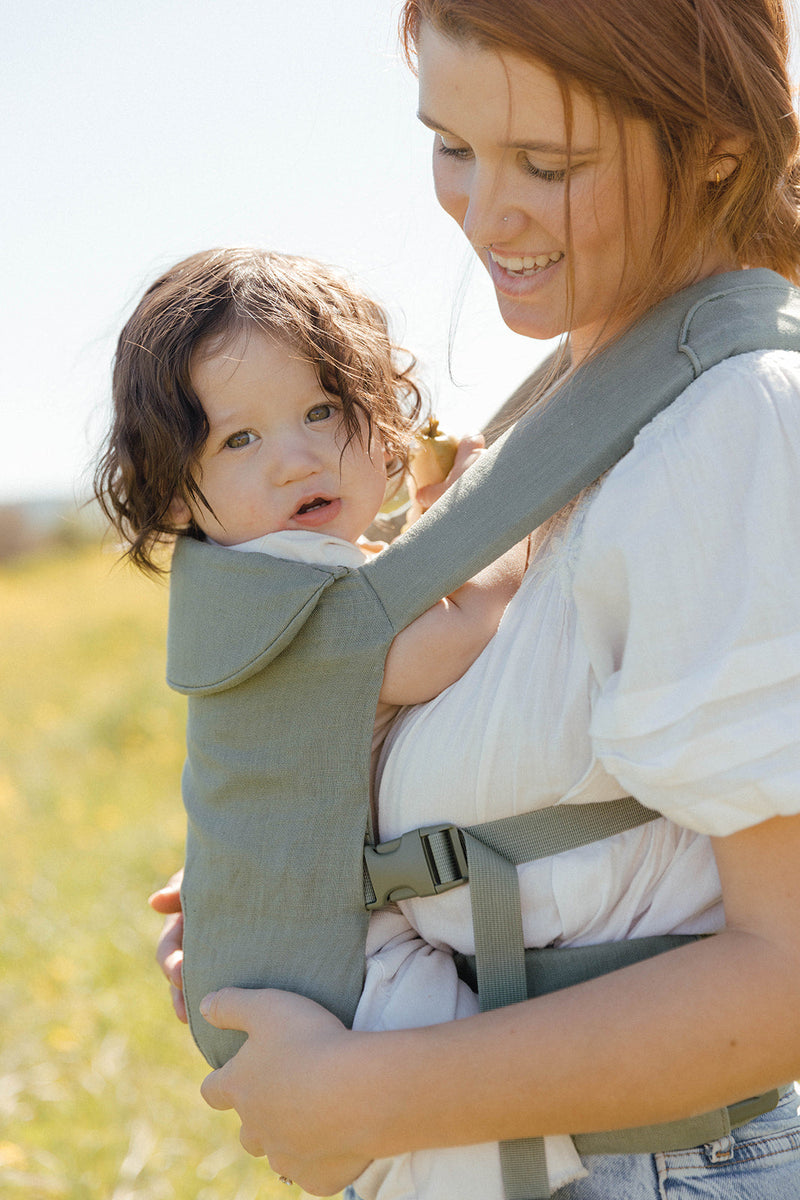Acadian Aerial Carrier – Lightweight Ergonomic Baby Carrier